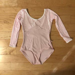 Yumiko Anna Leotard